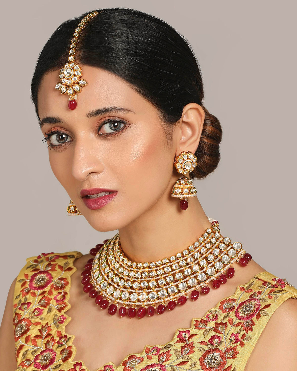 Maharani Hasli Kundan Set