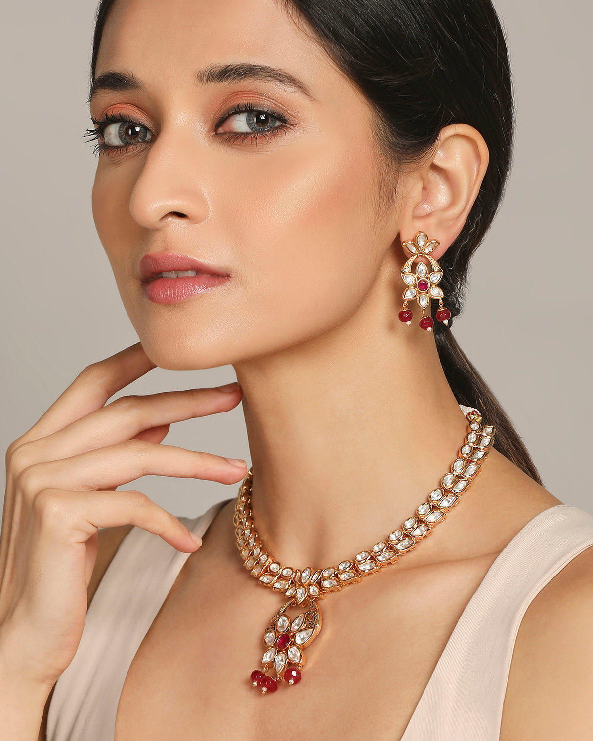 Kumud Necklace Set