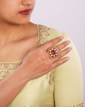 Fleur Circle Kundan Ring