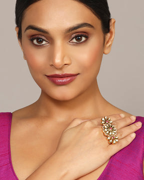 Tres Fleur Kundan Ring