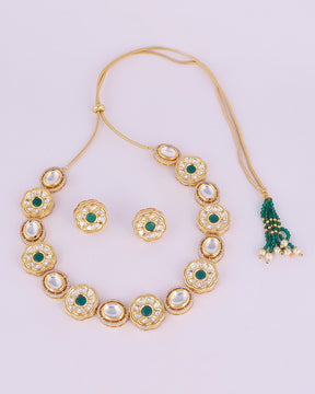 Meira Kundan Necklace Set