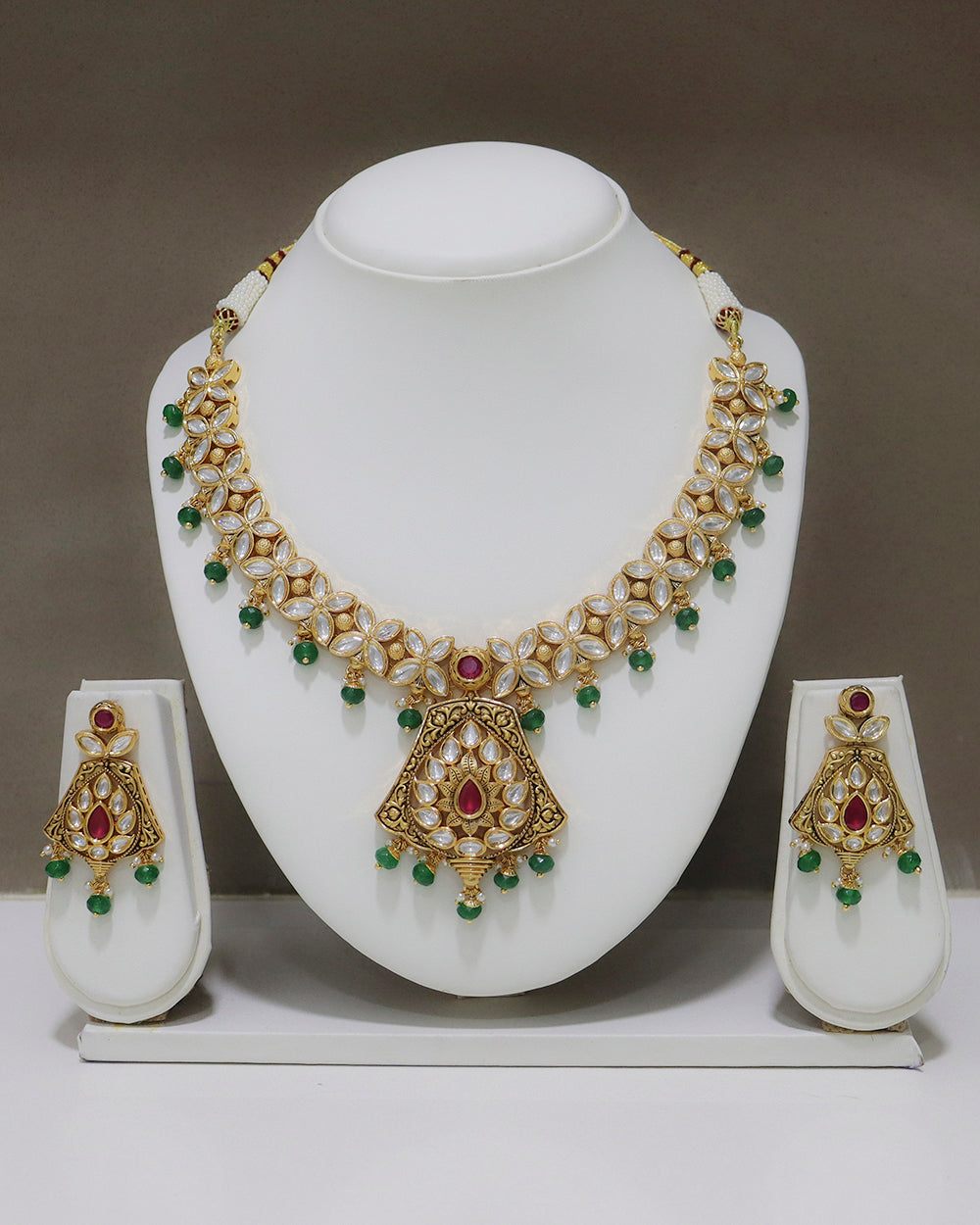 Antique Pihu Necklace Set