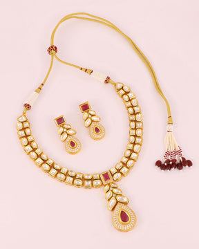 Gauhar Necklace Set