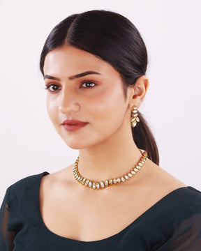 Lagom Kundan Necklace Set