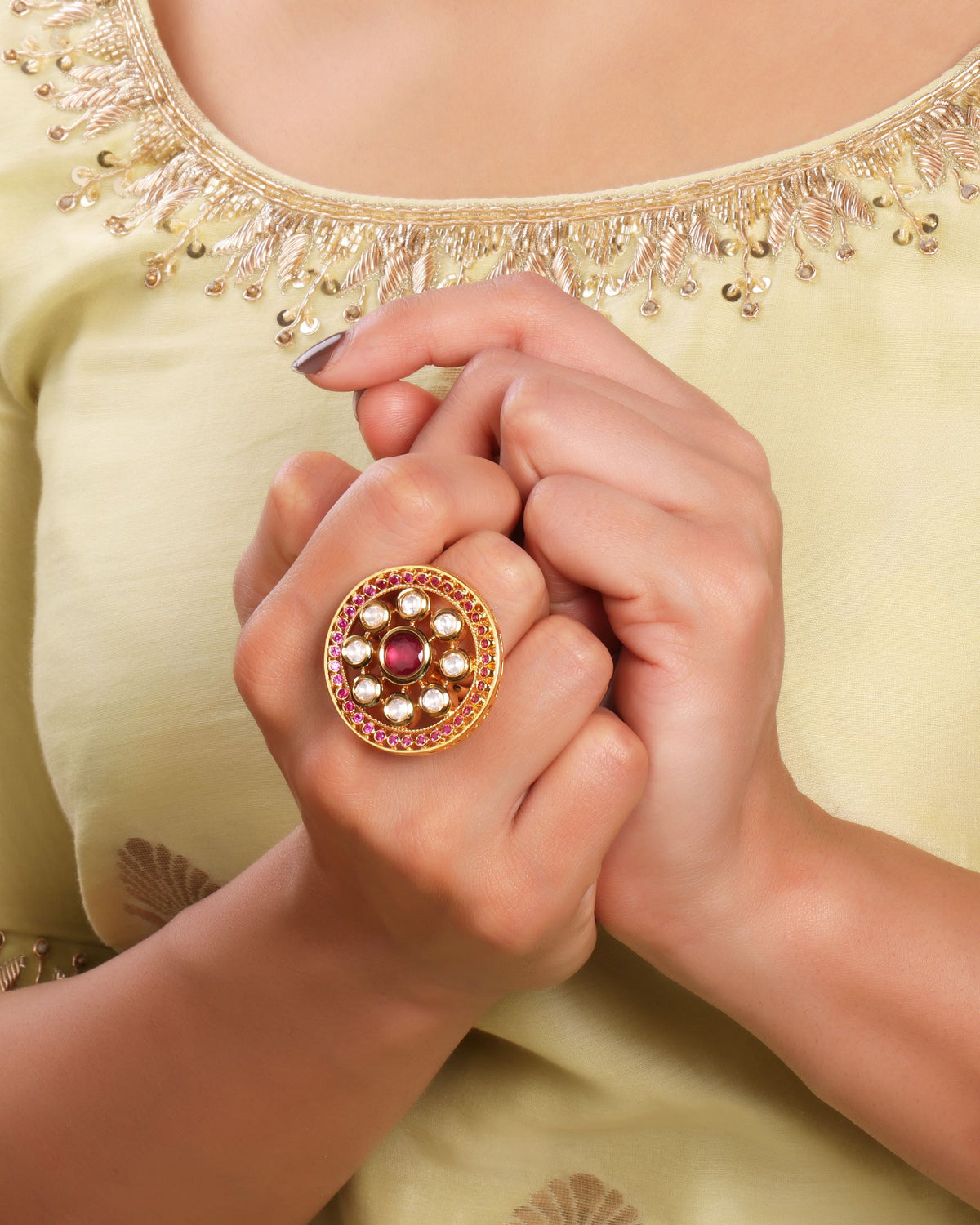 Fleur Circle Kundan Ring