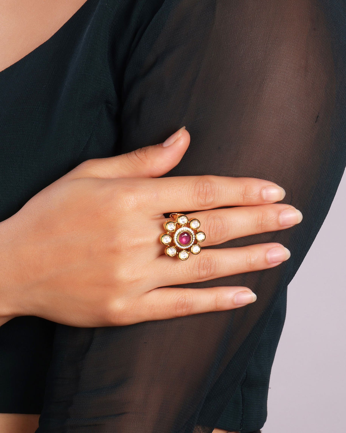 Circle of Kundan Ring