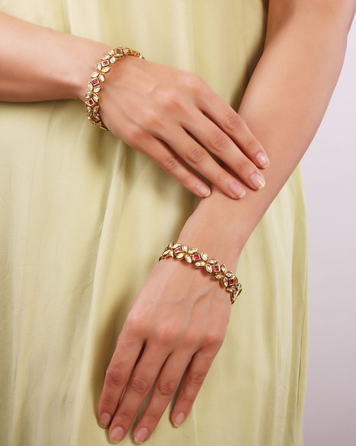 Gold Leaf Kundan Bangles