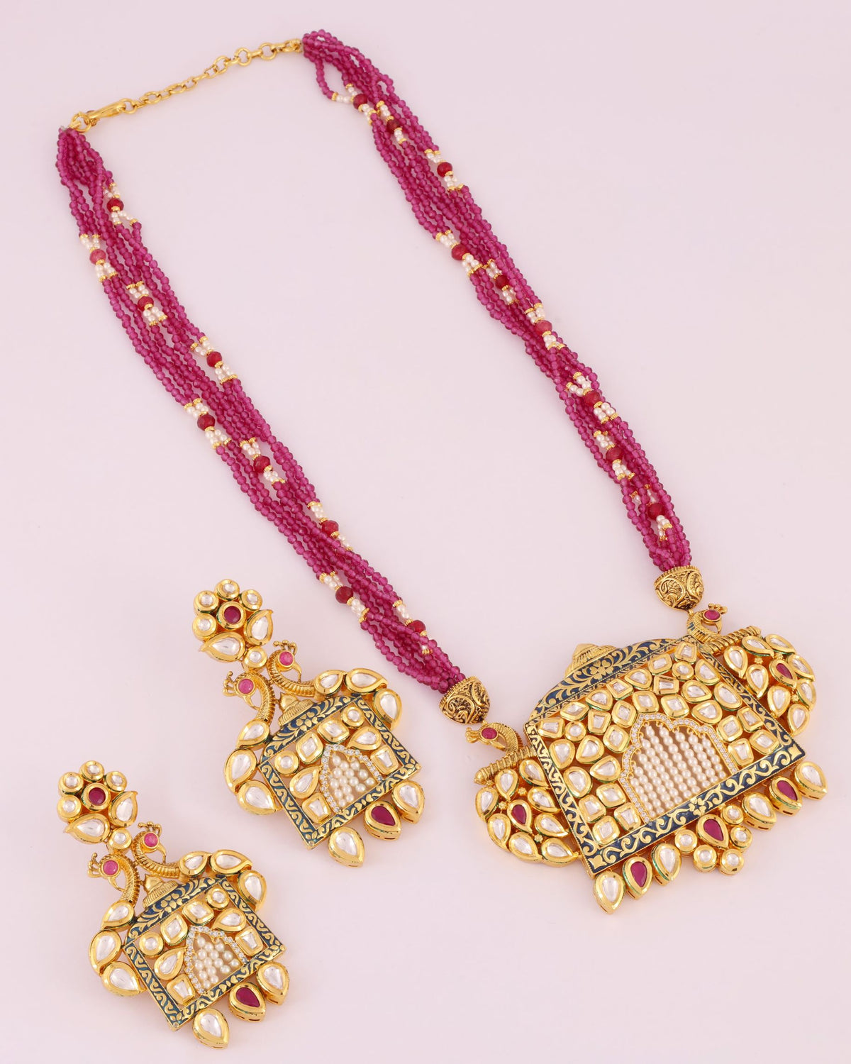 Vivaah Pendant Set