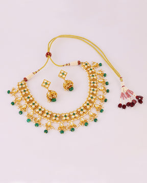 Amaira Kundan Necklace Set