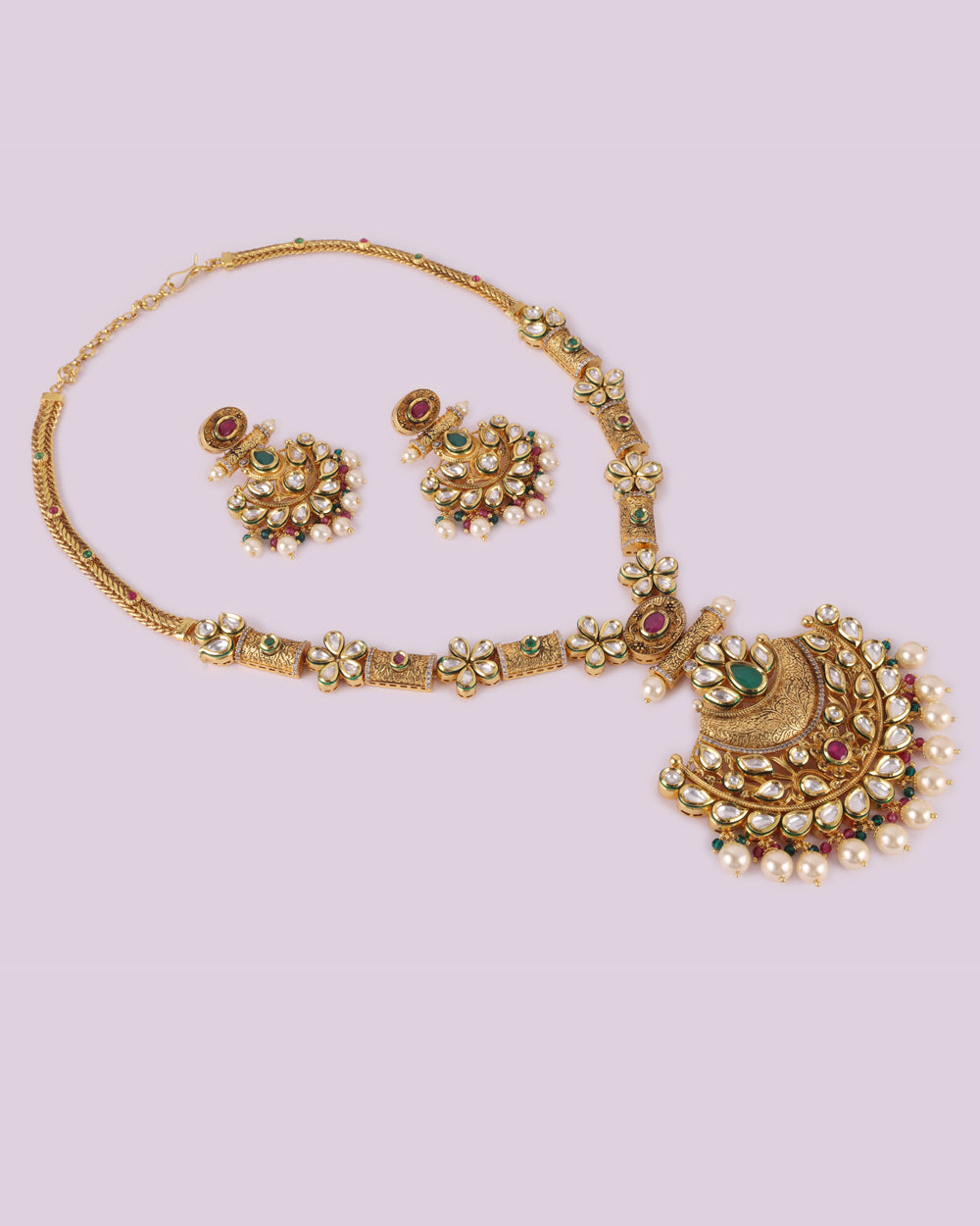 Antique Kundan Pendant Set